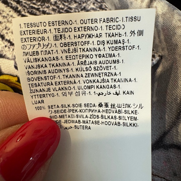 Gianni Versace Artistic Black and Yellow Shirt Size 12 - Picture 4 of 11